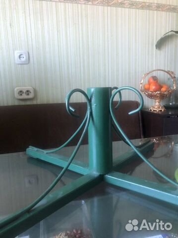 Подставка под елку металлическая,устойчивая