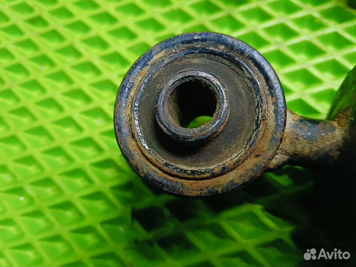 Амортизаторы задние Renault Laguna 1