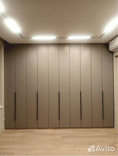 Шкаф на заказ цвет слоновая кость