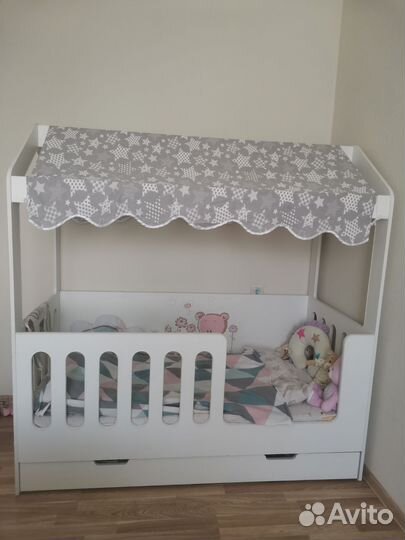 Детская кровать домик бу