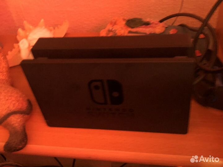 Nintendo switch rev2 32 gb + 3 игры