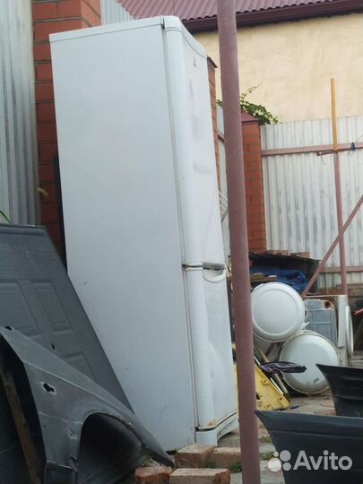 Холодильник на запчасти