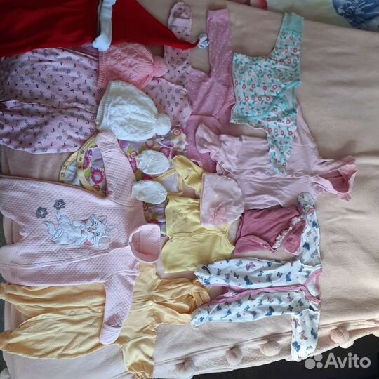 Вещи пакетом для девочки с 0 до 3-4 месяцев