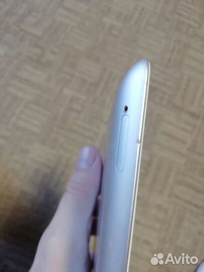 iPad 2 Wi-Fi 3G 16GB