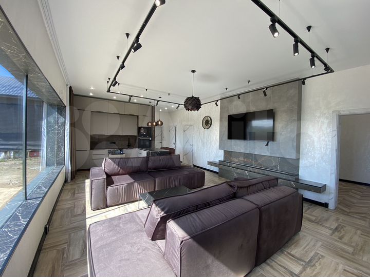 Коттедж 147 м² на участке 6 сот.