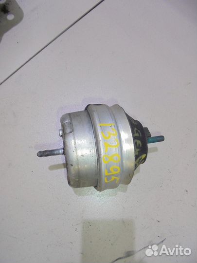 Подушка двигателя volkswagen B7 AZM