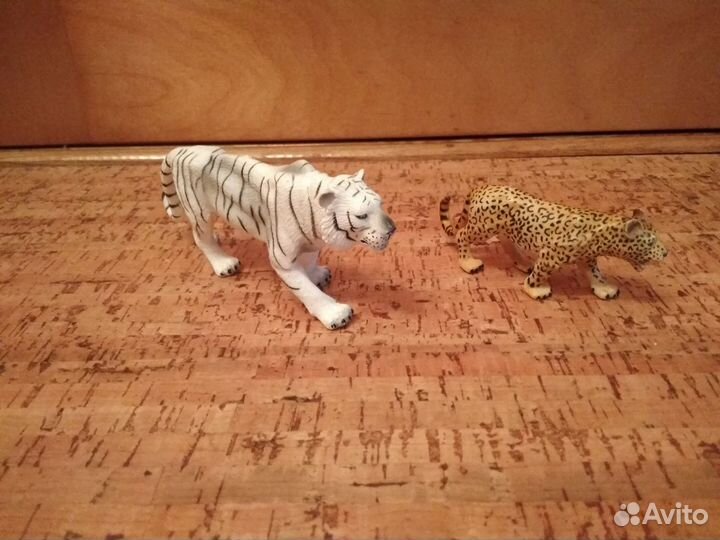 Коллекционная фигурка тигр/бегемот/ягуар/кабан/утк