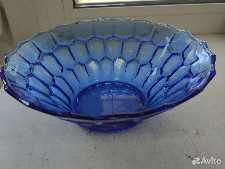 Салатник рельефное синее стекло