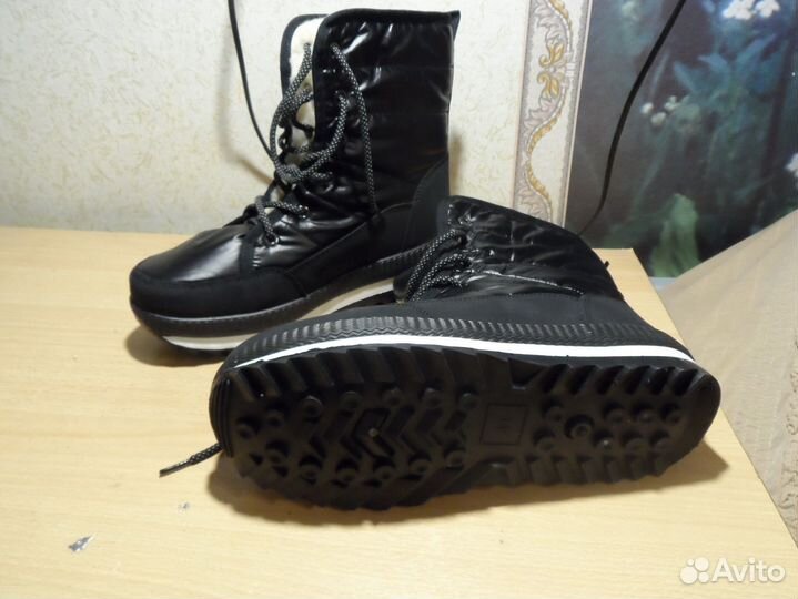 Кроссовки зимние женские