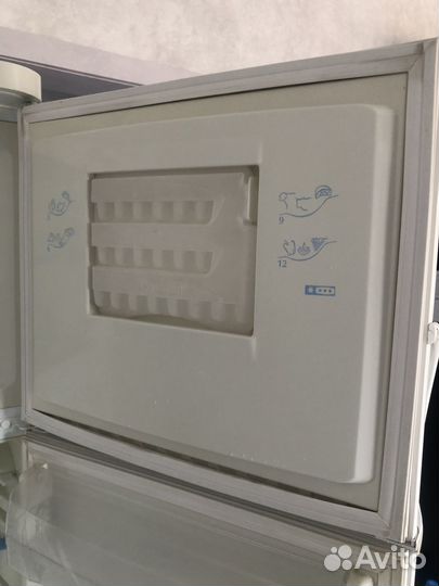 Холодильник Indesit RA 36G в рабочем состоянии