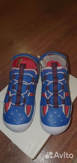Сандалии Geox 33 новые
