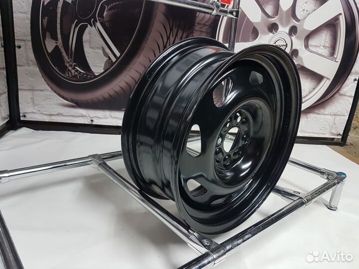 Штампованные диски R15 тзск LADA Черный