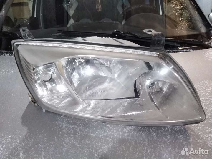 Фара правая на лада гранта