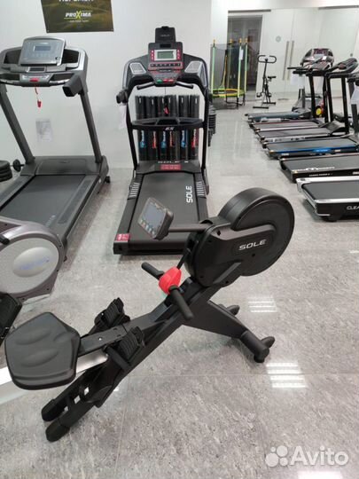Гребной тренажер Sole SR500