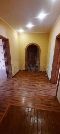 3-к. квартира, 79,6 м², 1/2 эт.