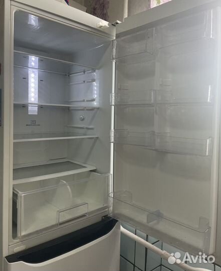 Холодильник lg