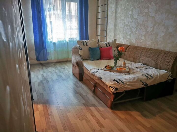 2-к. квартира, 68 м², 2/4 эт.