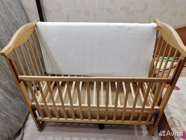 Детская кроватка