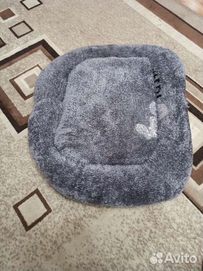 Лежанка для кошек бу