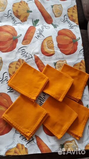 Скатерть с салфетками из рогожки и полотенца