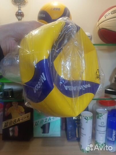 Мяч волейбольный mikasa V330W новый