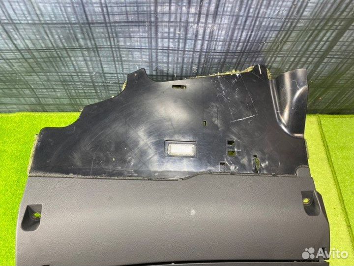 Бардачок Audi A6 C5 ASN 2002