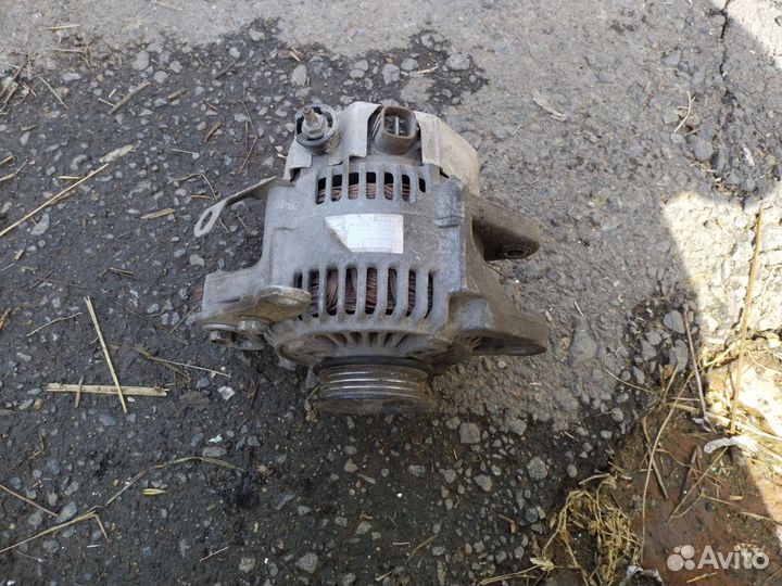 Генератор на toyota corolla 120