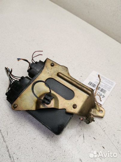 Блок управления форсунками Toyota Allion AZT240