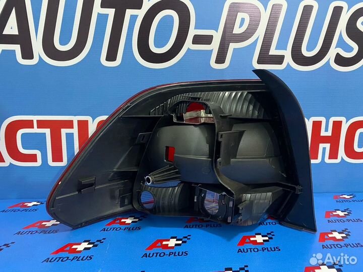 Фонарь задний Volkswagen Polo