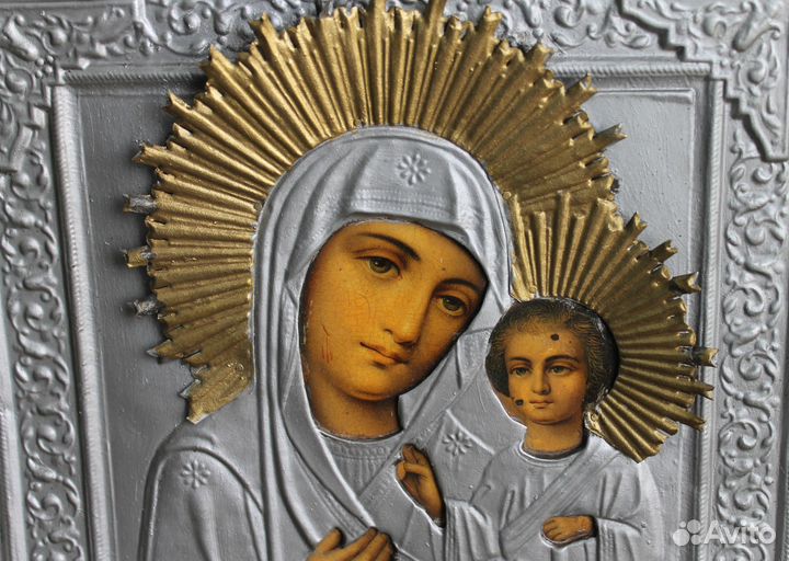 Икона Иверская Божья Матерь