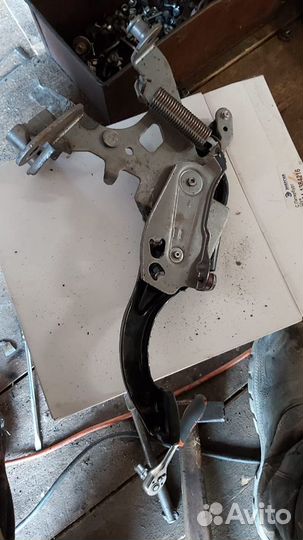 Педаль тормоза АКПП Mazda Cx-7 L3VDT