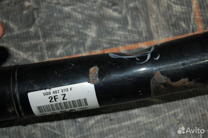 Полуось передняя правая - Skoda Octavia A7