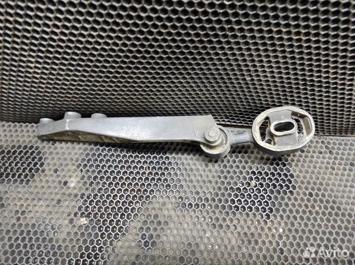 Правая опора двигателя Opel Vectra B x18xe