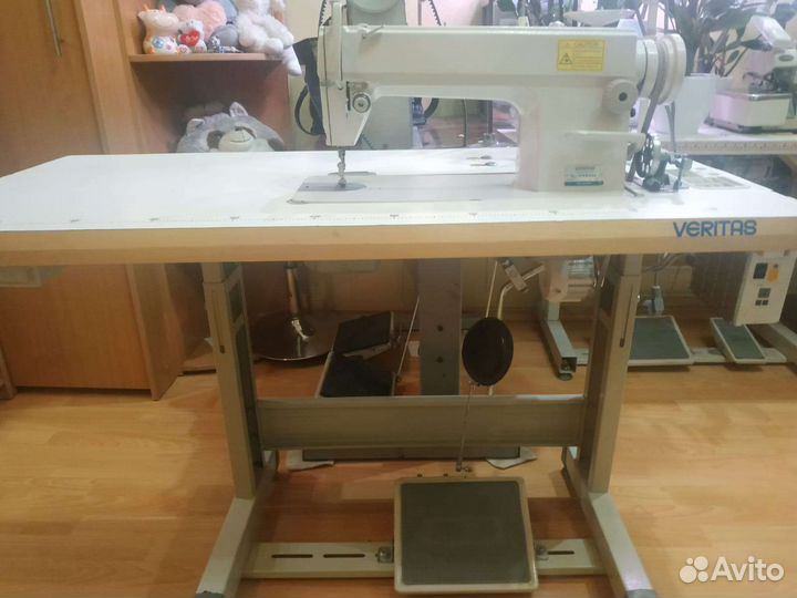 Швейная машина veritas