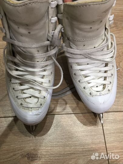 Коньки Edea chorus 230+ лезвия Matrix Supreme 8.5