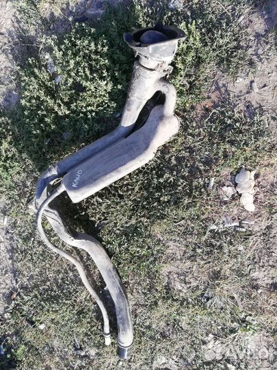 Заливная горловина Рено Клио 2