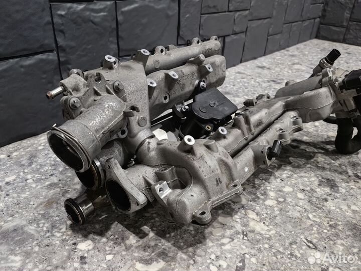 Впускной коллектор в сборе 642 дв