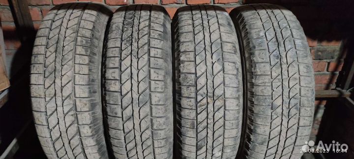 Michelin 4x4 Synchrone 215/70 R16 100H