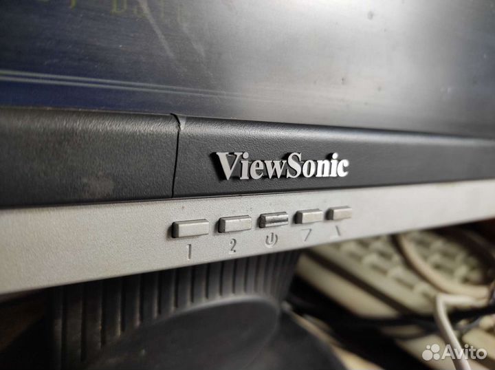 Монитор ЖК Viewsonic va1616w маленький