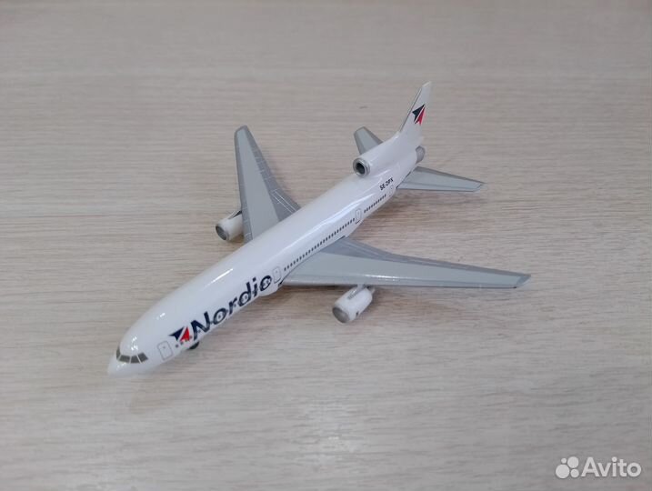 Самолёт в коробке. Lockheed L-1011-50 Tristar 