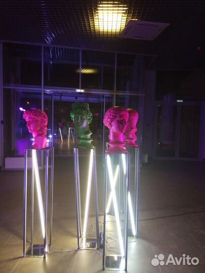 Стойки для оформления