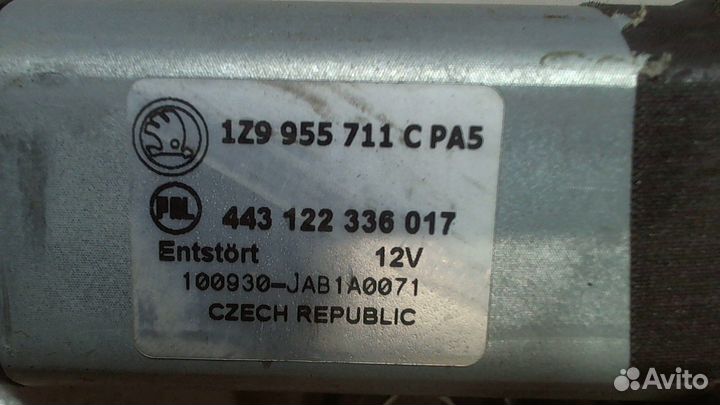 Двигатель стеклоочистителя задний Skoda Octavia (A