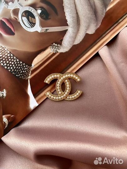 Брошь chanel