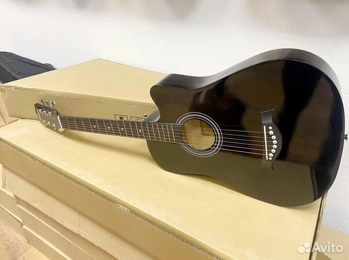 Гитара акустическая