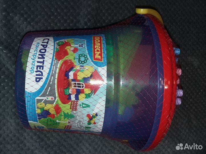 Конструктор в ведре.Новый.Большие детали.Полесье