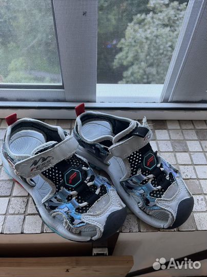 Сандалии детские