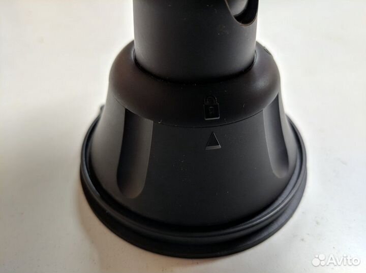 Держатель для телефона на стекло