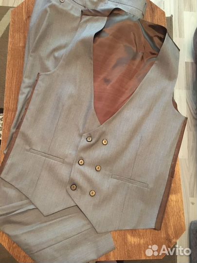 Мужской костюм