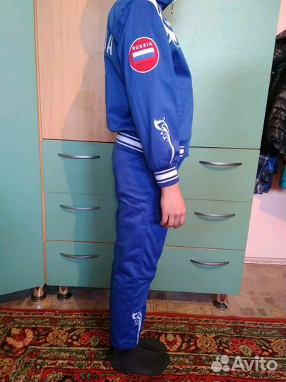 Спортивный костюм