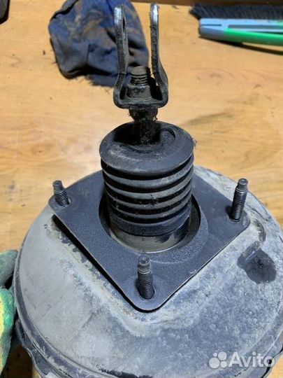 Вакуумный усилитель тормозов Toyota Corona premio